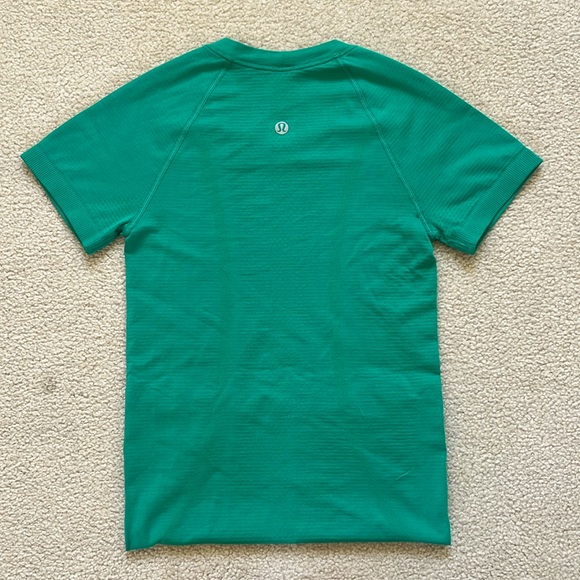 lululemon athletica Tops - Lululemon | Swiftly Tech Short Sleeve